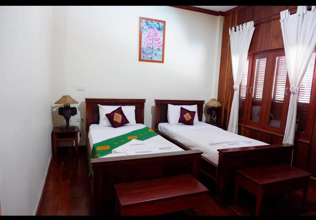 Kongmany Colonial House Hotel Muang Khong Exterior photo